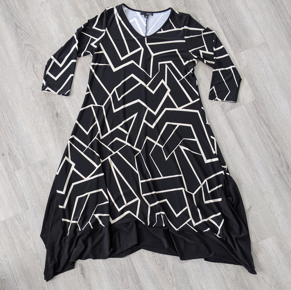 Sun Kim Abstract Assymetrical 3/4 Sleeve Dress SzM